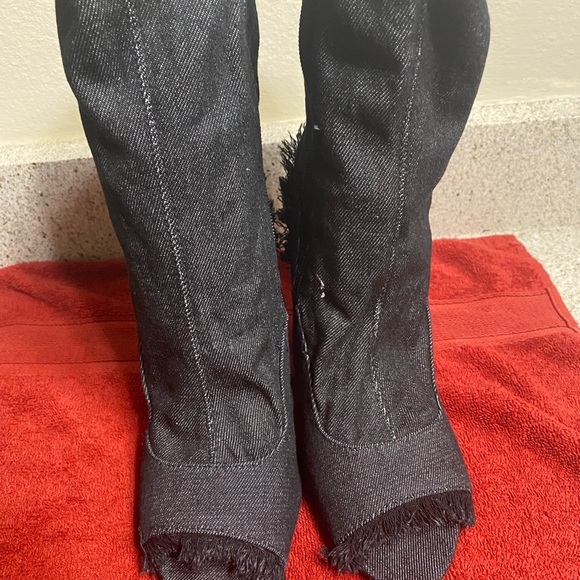 Black Denim   Distressed Booties boots - Picture 4 of 11